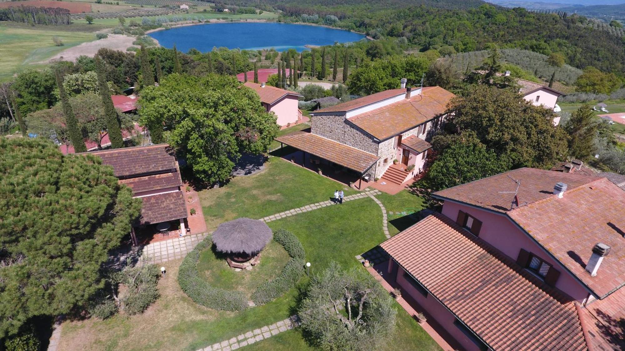 Agriturismo Poggio Corbello La Pesta Екстер'єр фото