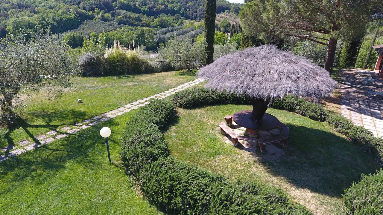 Agriturismo Poggio Corbello La Pesta Екстер'єр фото
