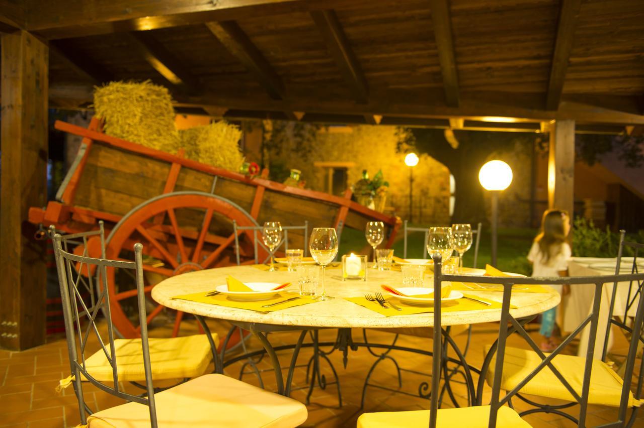 Agriturismo Poggio Corbello La Pesta Екстер'єр фото